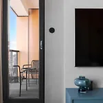 Brabank Emerald Luxury Fitness, Sauna & Parking By Grandview Apartament *