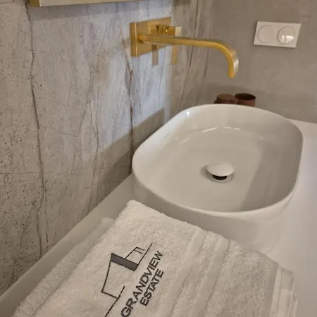 Brabank Emerald Luxury Fitness, Sauna & Parking By Grandview Gdaňsk