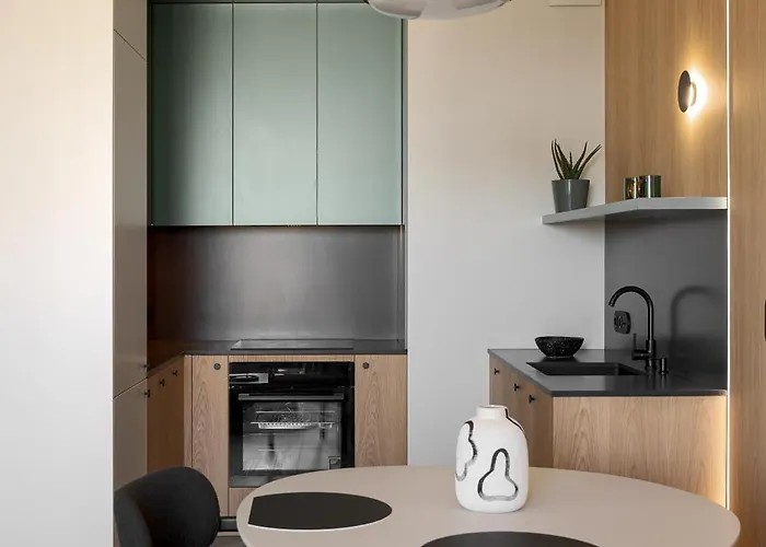 Daire Brabank Emerald Luxury Fitness, Sauna & Parking By Grandview *