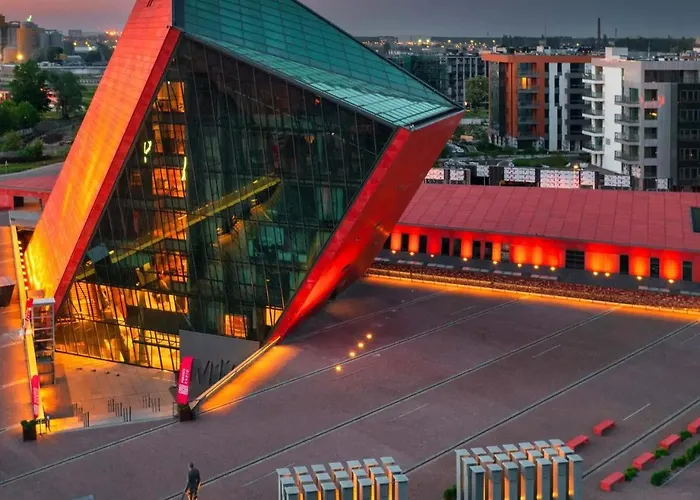 Brabank Emerald Luxury Fitness, Sauna & Parking By Grandview