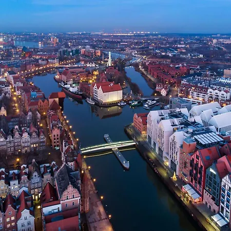 Brabank Emerald Luxury Fitness, Sauna & Parking By Grandview Gdansk